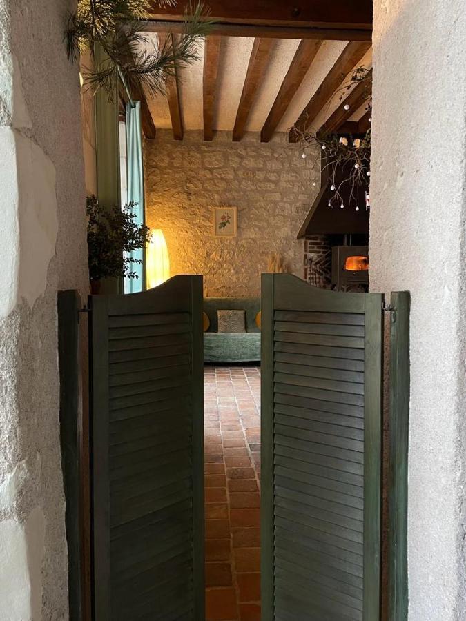 Отель Le Relais, La Dormance, Le Bois Dormant Chateauvieux  Экстерьер фото