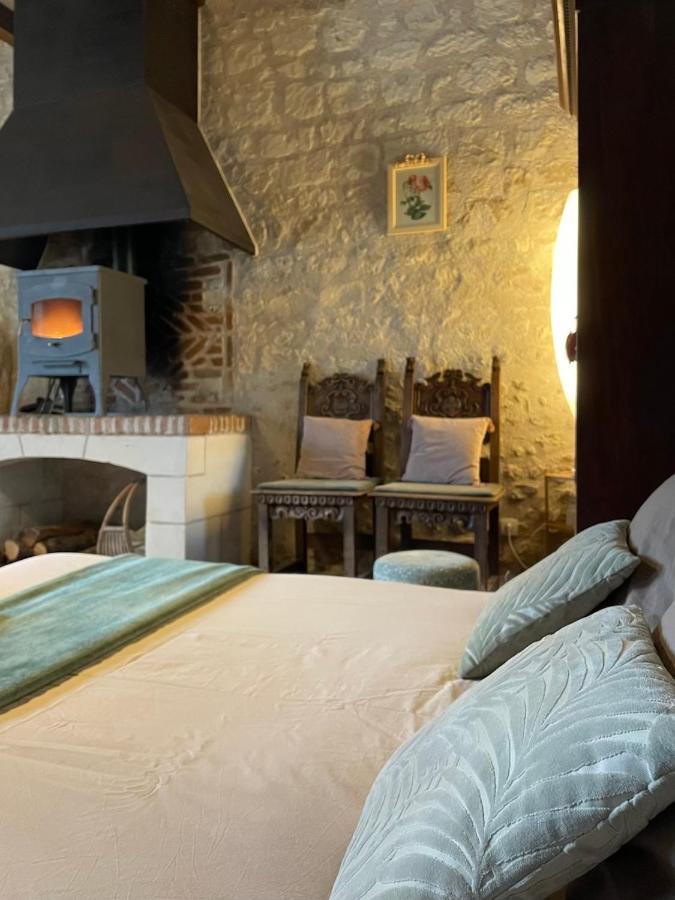 Отель Le Relais, La Dormance, Le Bois Dormant Chateauvieux  Экстерьер фото